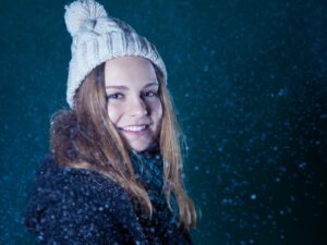 Winterportrait mit Schnee