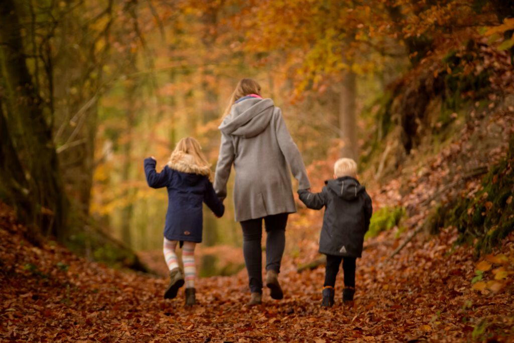 Familienfotos im Herbst